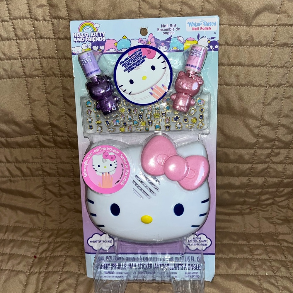 Hello Kitty Nail Polish and Dryer Set NEW NIB NWT